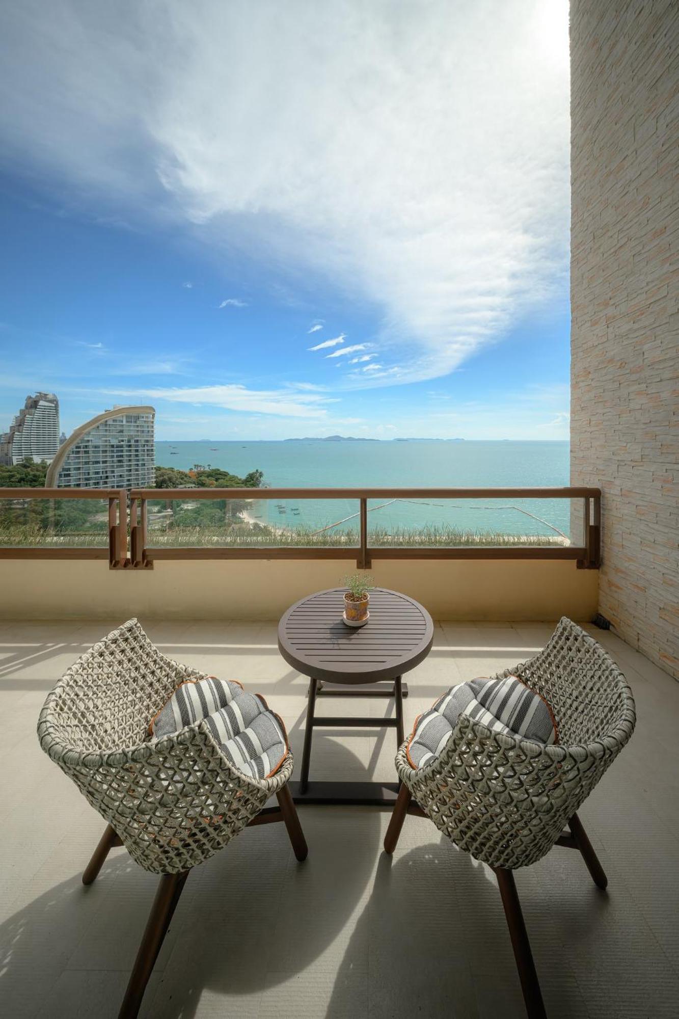 Centara Grand Mirage Beach Resort Pattaya Buitenkant foto